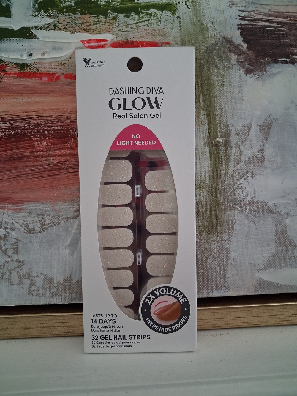 Dashing Diva Glow Press-On Gel Nails — Sparkling Cream